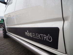 Autobestickering-Eindhoven-Prins-Elektro-Volkswagen-Transporter