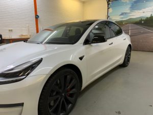 Tesla Model 3 Ontchromen 5