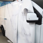 marmer carwrap door Autobelettering-Eindhoven