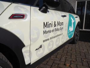 Autoreclame Mini and Mom